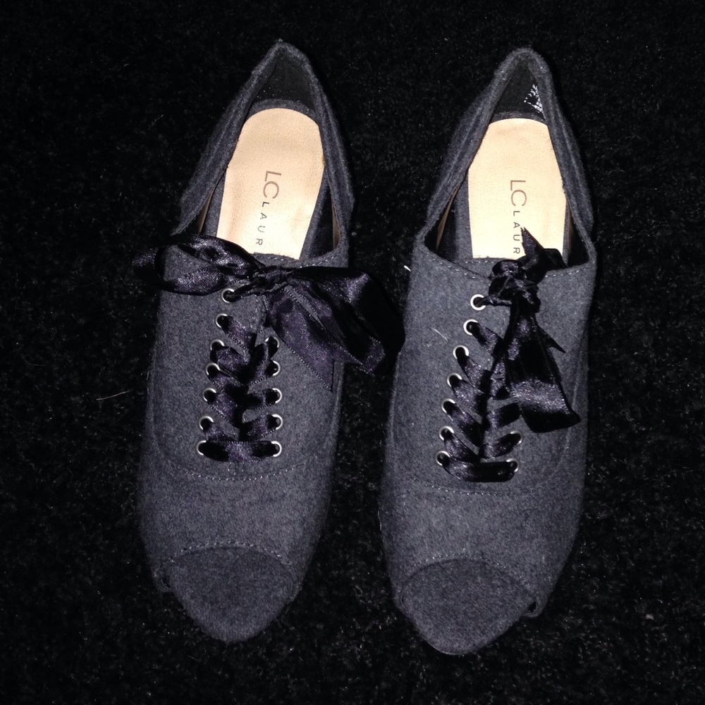 Lauren Conrad lace up peep toe